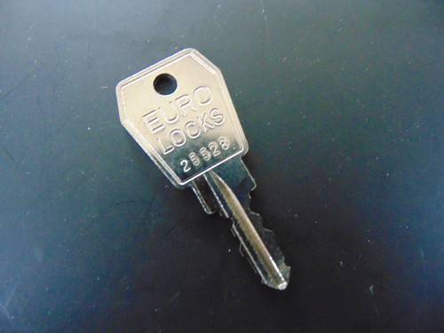 Original kamei replacement key - original,